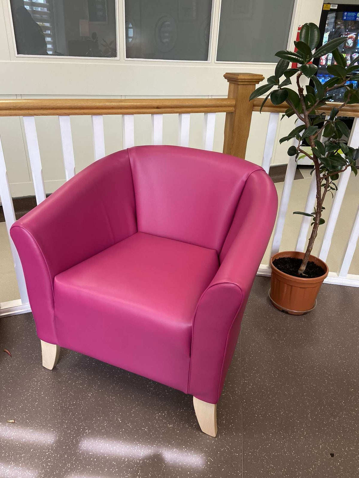Moy Chair