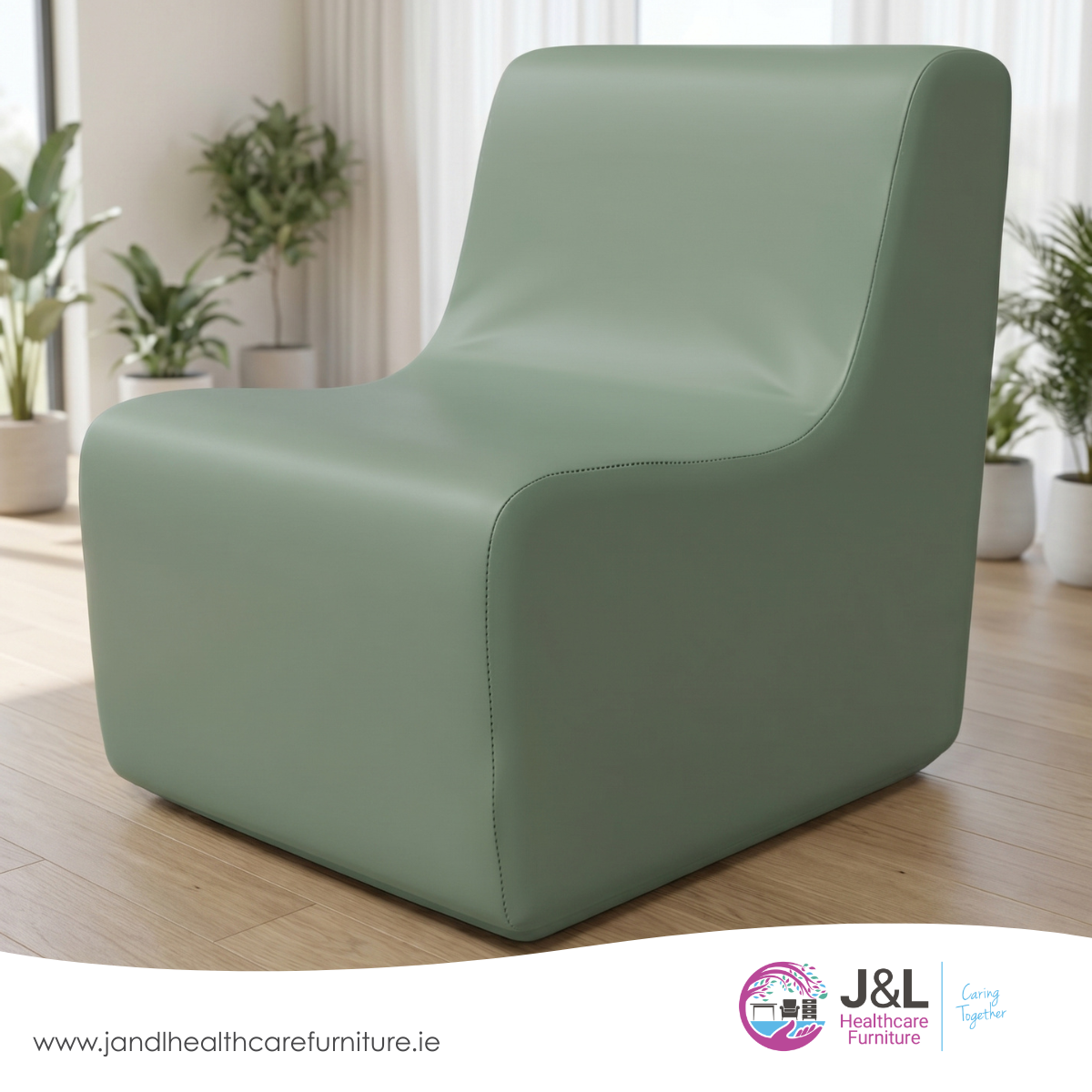 Ree Foam Chair